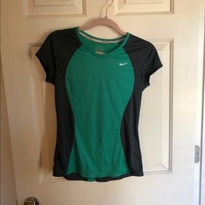🔶5/$25🔶 Nike Dri-fit Top